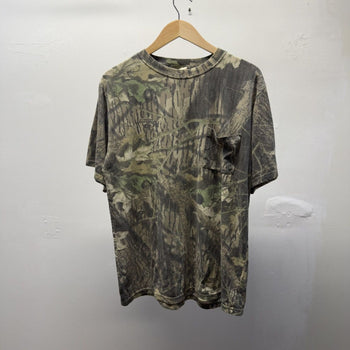 Vintage 2000s Mossy Oak Faded Tree Camo Pocket Tee