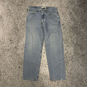 Vaqueros Levi's 550 de corte relajado de la década de 2000, fabricados en EE. UU.