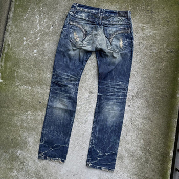 ROBIN'S JEANS STUDDED FLAP DISTRESSED WASHED DENIM JEANS