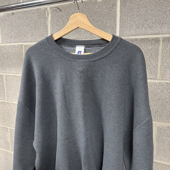 2000s Blank Grey Russell Athletic Sweatshirt
