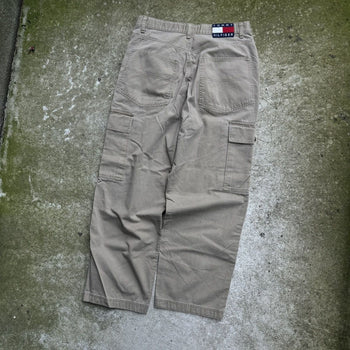 2000s TOMMY JEANS KHAKI CARGO SKATER PANTS