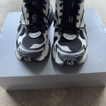 BALENCIAGA RUNNER HIGH TOP SNEAKERS WHITE BLACK