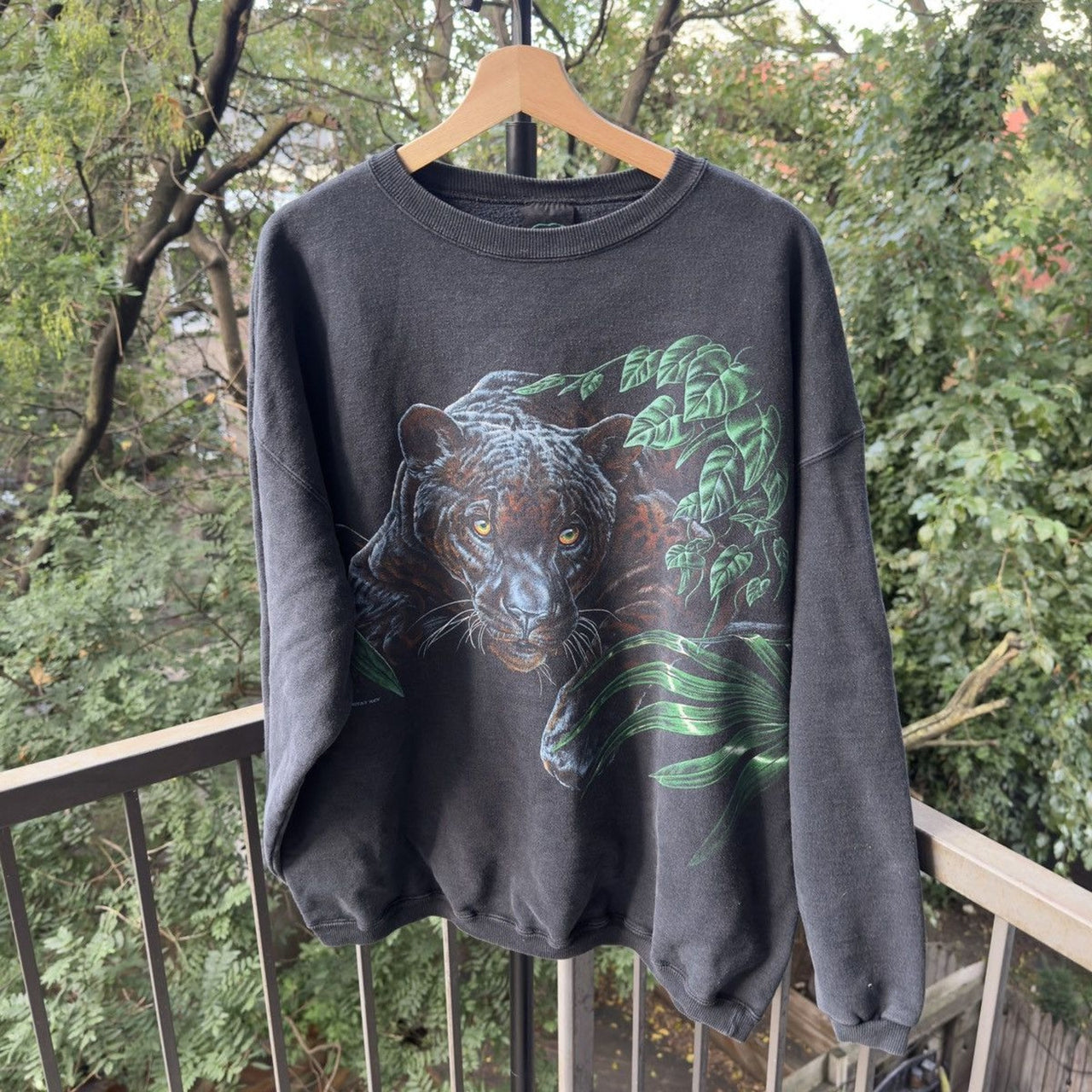 1990s Faded Jaguar Habitat Sweatshirt