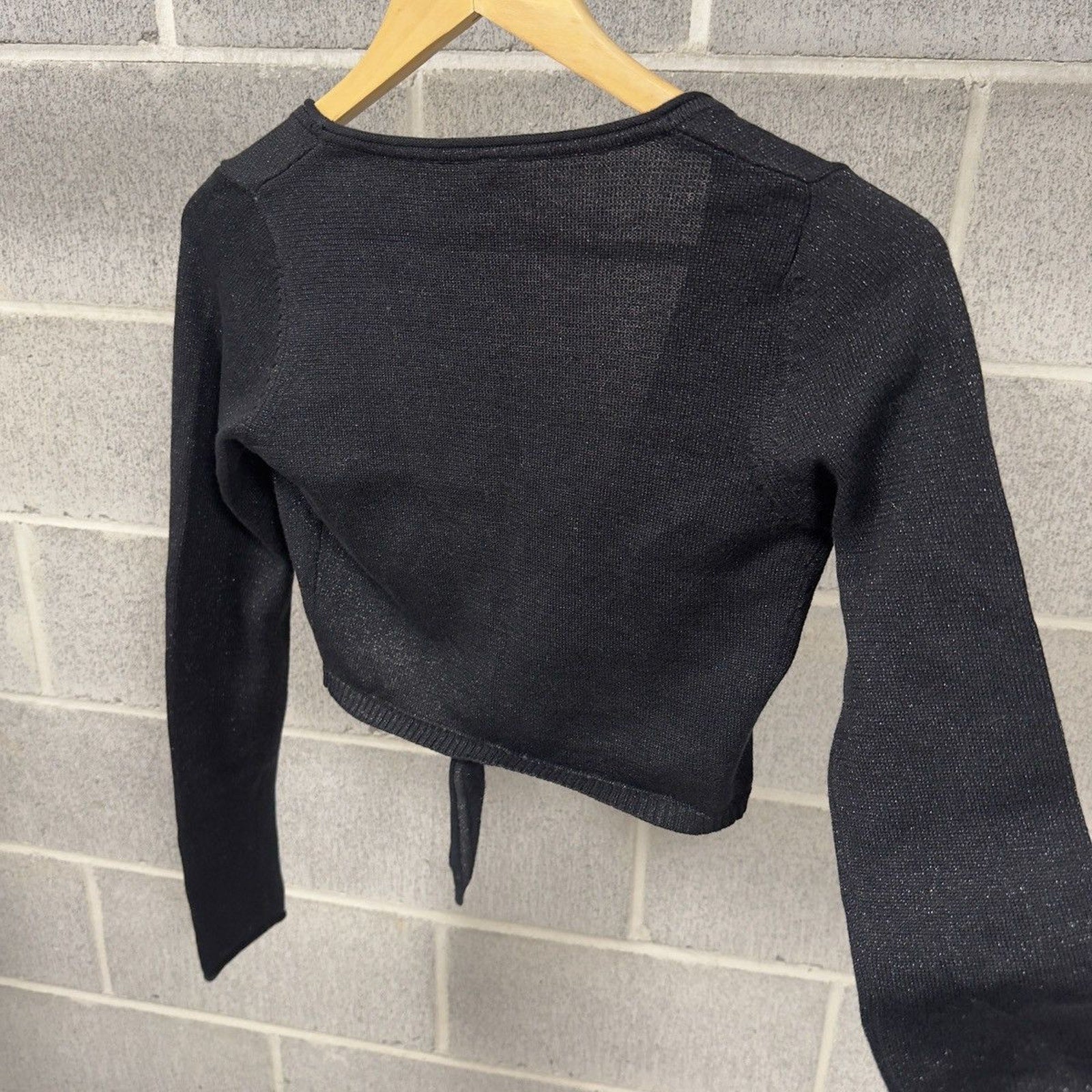1990s Women's Metallic Cropped Tie Longsleeve Blouse Sweater