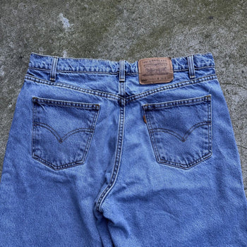 1990s LEVI'S 550 ORANGE TAB DENIM JEAN SHORTS JORTS