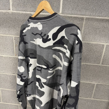 2000s Snow Camo Thermal Longsleeve Shirt