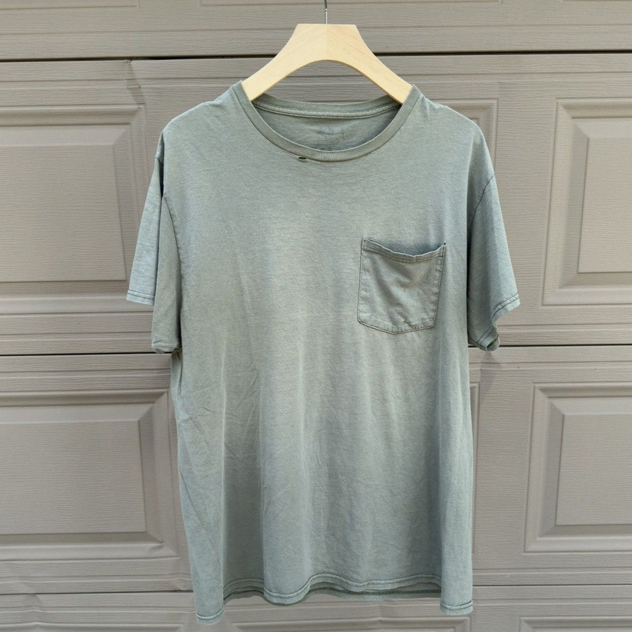 2000s Faded Green Thrashed Distressed Tee
