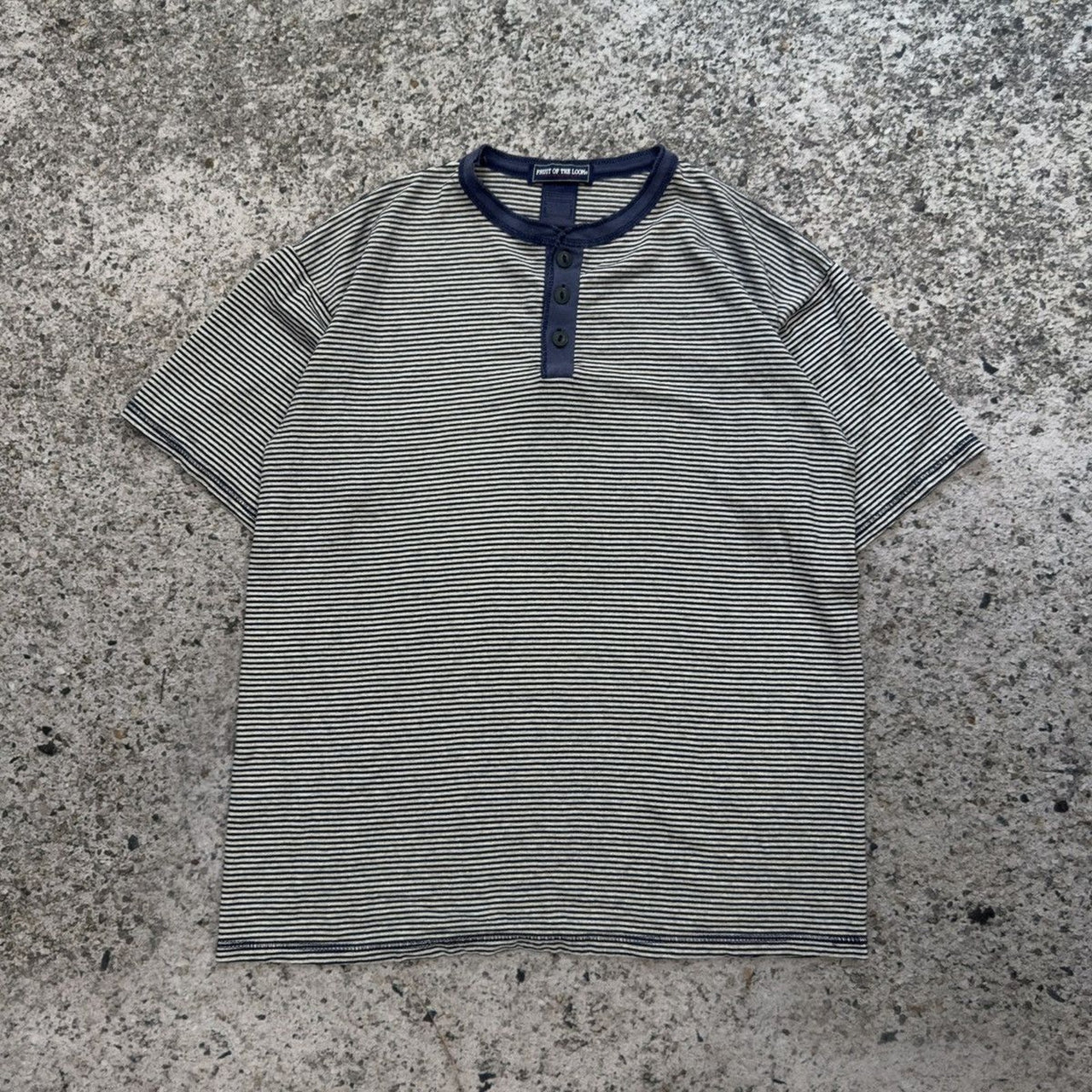 2000s Oversized Striped Short Sleeve Henley Shirt