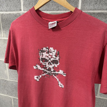 2000s Thrashed Faded Red Skull Skate Tee