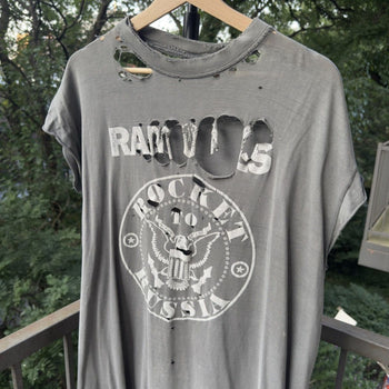 1990s Ramones Destroyed Tee