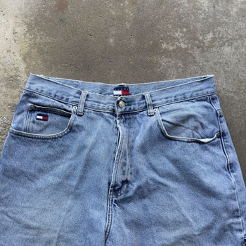 1990s/2000s Y2K TOMMY HILFIGER BAGGY FADED DENIM JEAN SHORTS JORTS