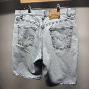 1990s Levi's 550 Faded Denim Jean Shorts
