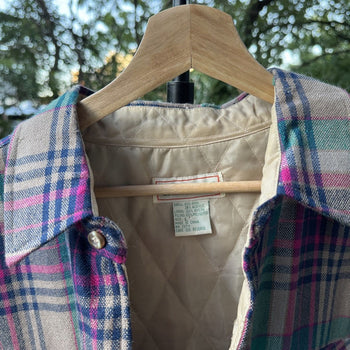 1990s Distressed Quilted Lined Plaid Flannel Shirt Jacket