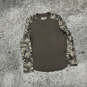 2000s CAMO THERMAL LONGSLEEVE SHIRT