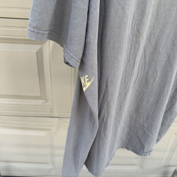 2000s Nike Thrashed Faded Stained Distressed Tee