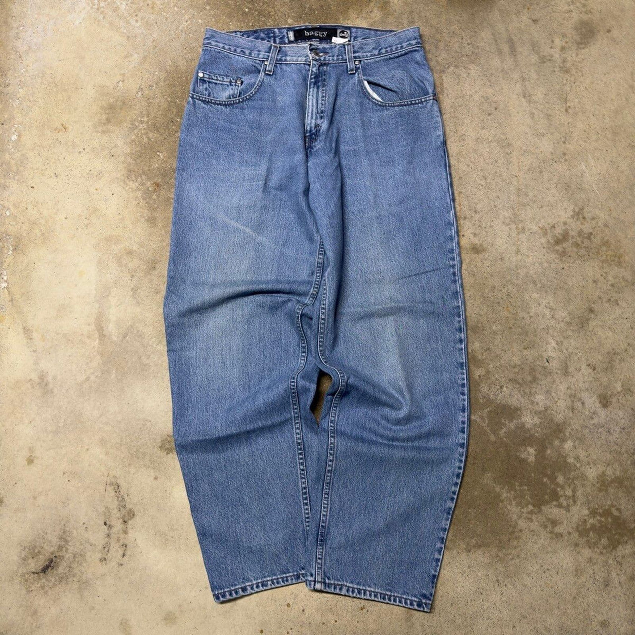 1990s LEVI’S SILVERTAB BAGGY FADED BLUE DENIM SKATER JEANS