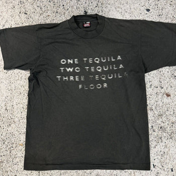 1990年代の色褪せたテキーラTシャツ