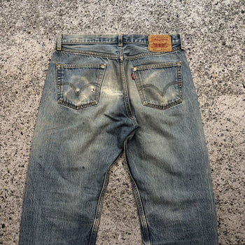 Vaqueros Levi's 501 Faded Thrashed de la década de 2000