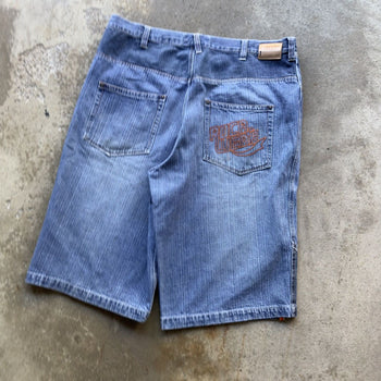 2000s ROCAWEAR BAGGY EMBROIDERED DENIM JEAN SHORTS JORTS