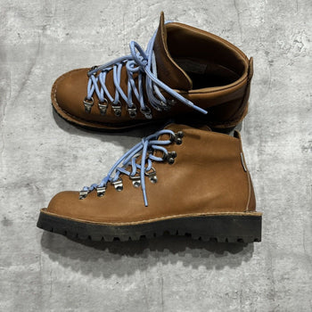 DANNER FW24 MADHAPPY MOUNTAIN LIGHT GORETEX BOOTS