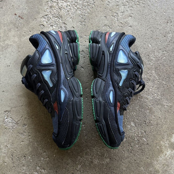 RAF SIMONS ADIDAS 2016 OZEEWEGO 2 NIGHT MARINE SNEAKERS